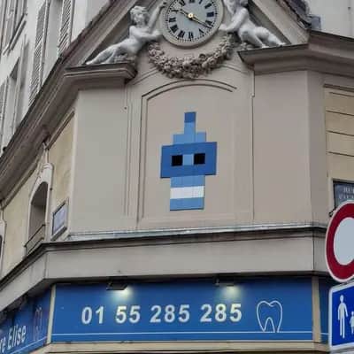 "PA_882" by Invader in Paris