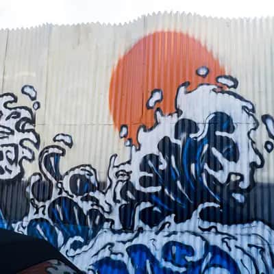 "Japanese waves" in San Francisco