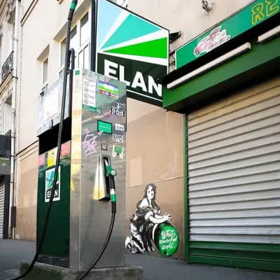 "What A Wonderfuel World" by Falco in Paris