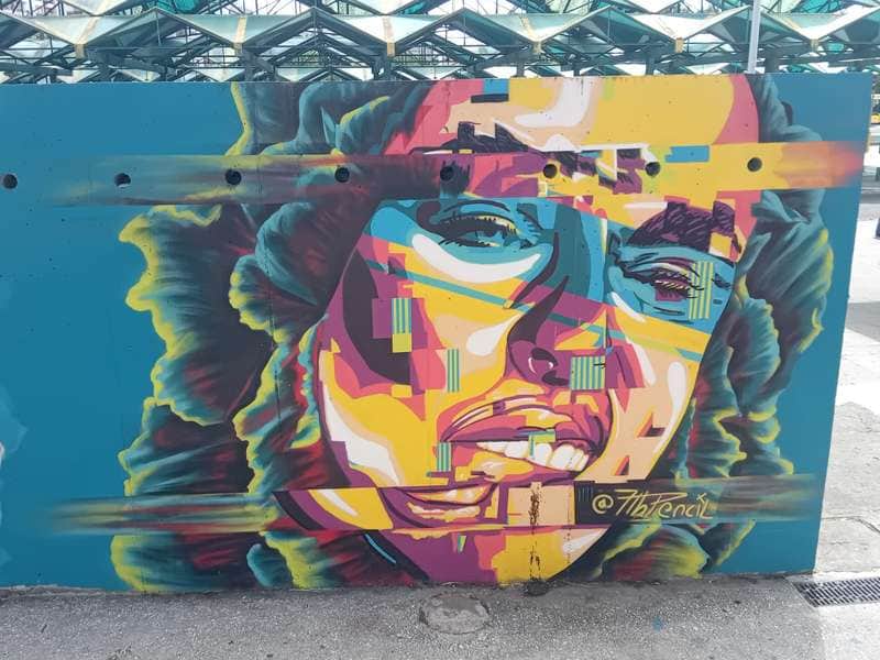 "Juntas Hacemos Más" by Osmo in Lisbon