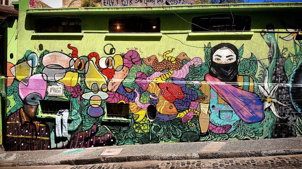"Produccion Pergola" by Vale Clave in Valparaiso