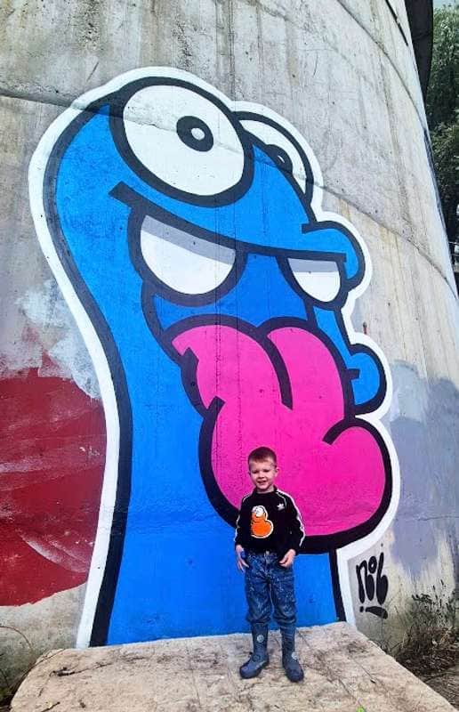 "Paint And Beer Licker" by Nol in Amsterdam