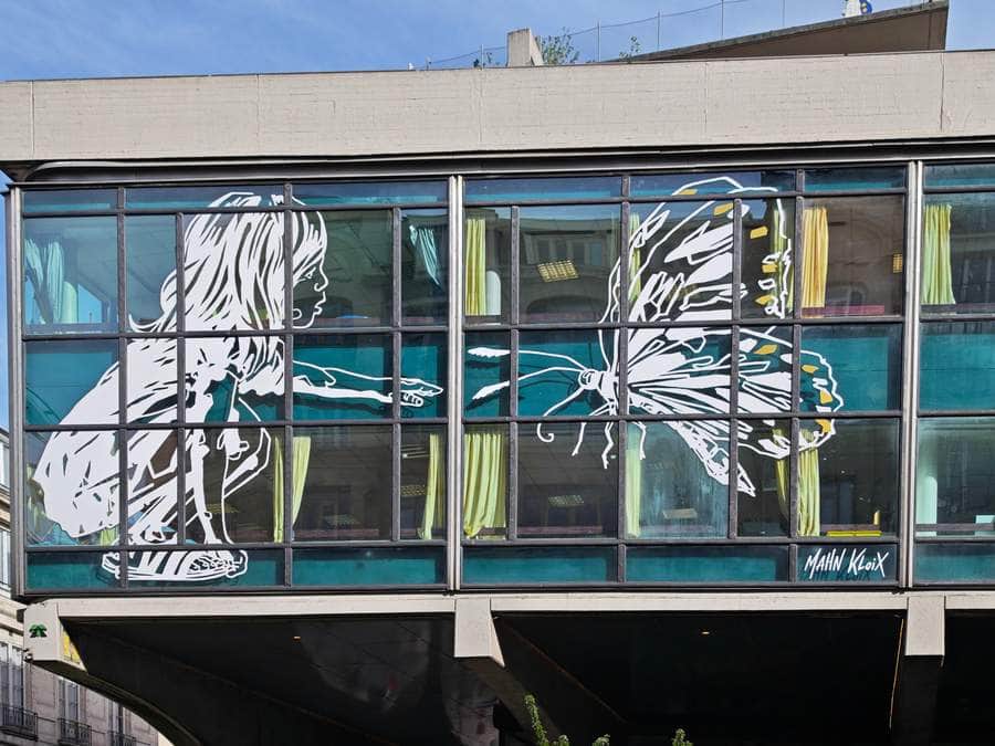 "Little Girl vs Wild" by Mahn Kloix in Paris