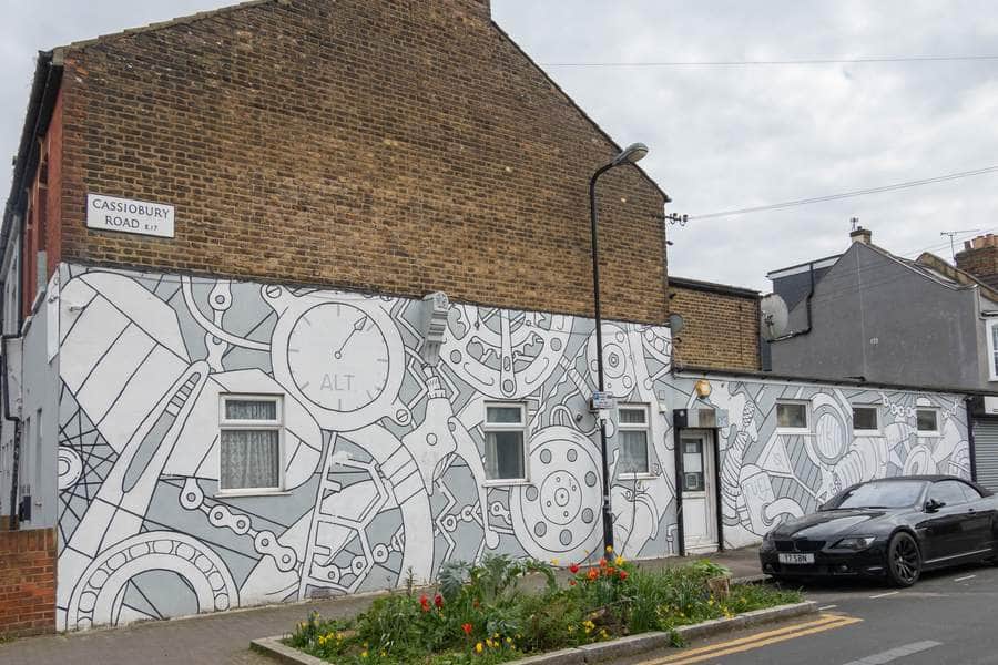 Untitled street art by Hatch in London