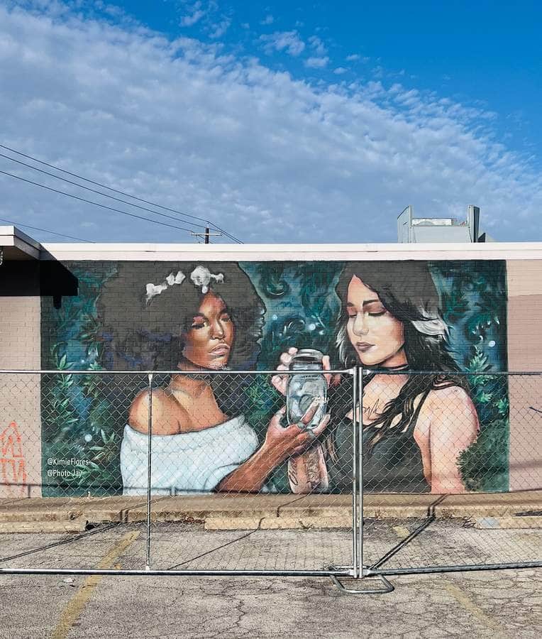 Untitled street art by Kimie Flores in Austin