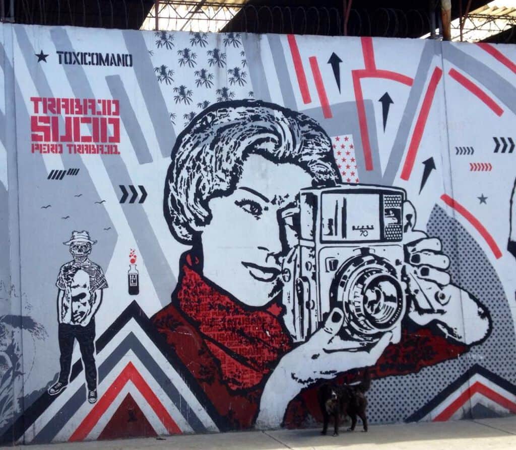 "Dirty work, but work - Trabajo sucio, pero trabajo" by Toxicomano Callejero in Bogota