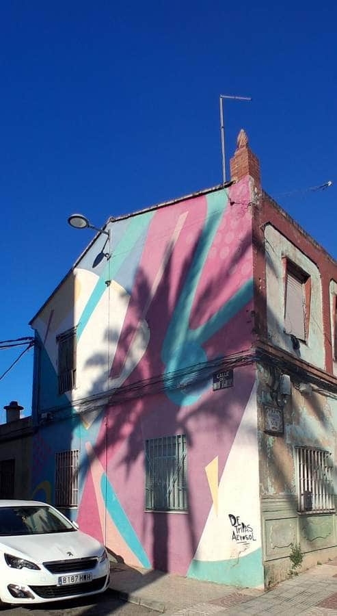 Untitled street art by De Tripas Aerosol in Valencia