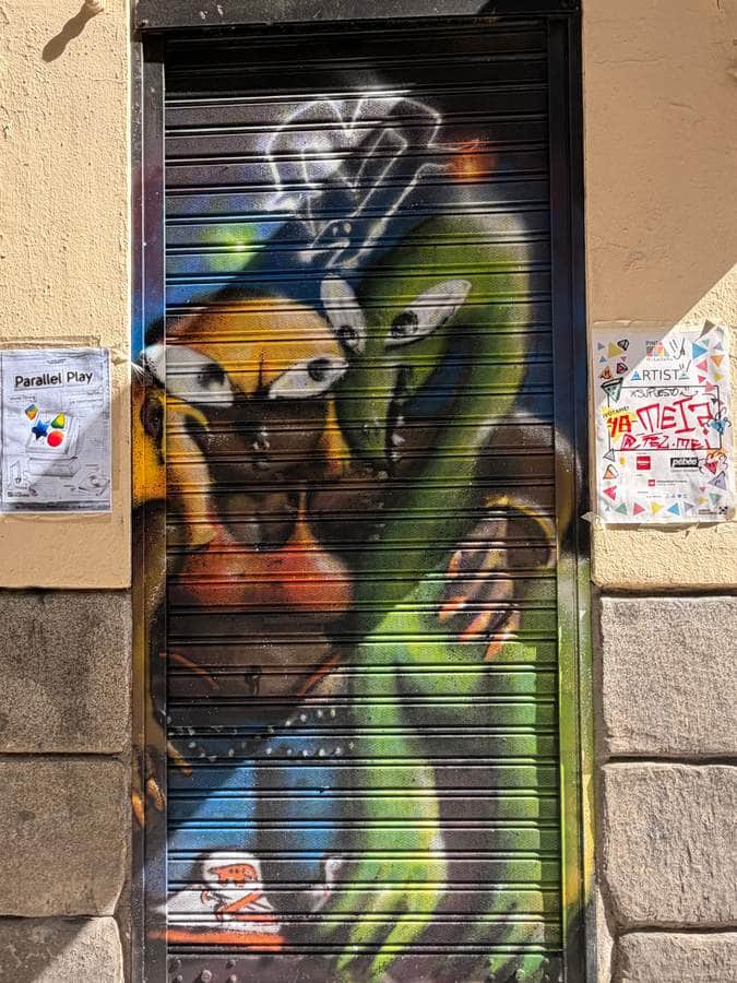Untitled street art by Tez Mei in Madrid