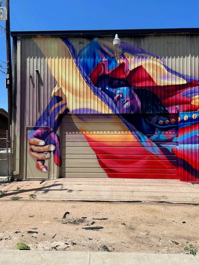 Untitled street art by Uloang Art in Austin