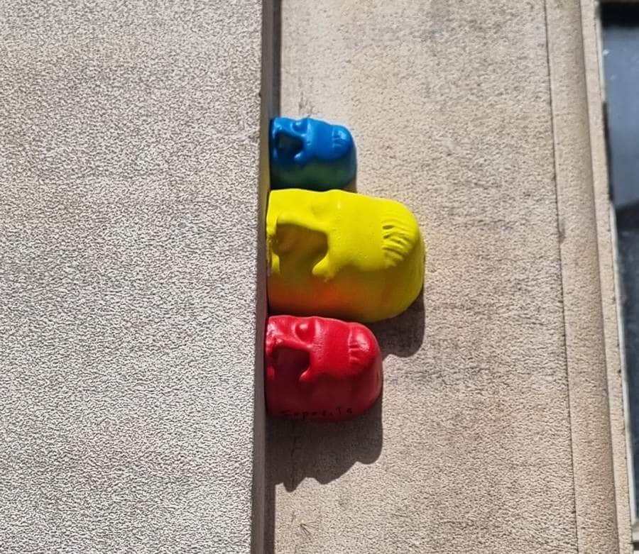 Untitled street art by Exposito Art in Paris