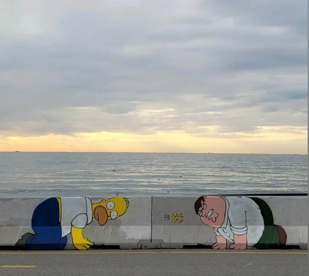 "Homer & Peter" by Axel Mengü in Istanbul