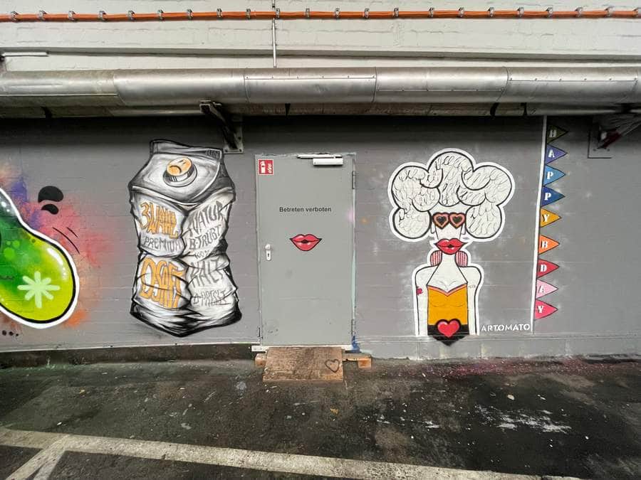 "Rindermarkthalle Parkdeck" by Ain in Hamburg
