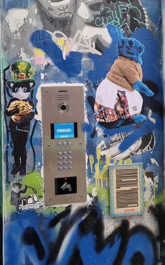 "A cat in Paris" by Tweet in Paris