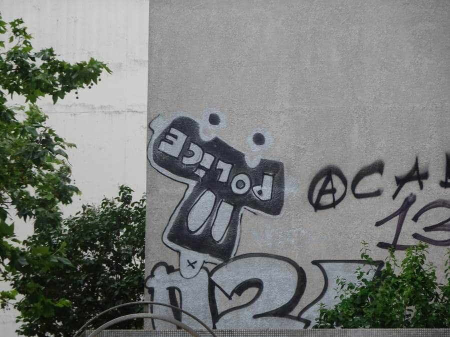 Untitled street art by Ecilop Nationale in Paris