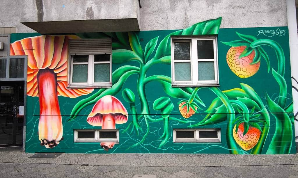 Untitled street art by RommyGon in Berlin