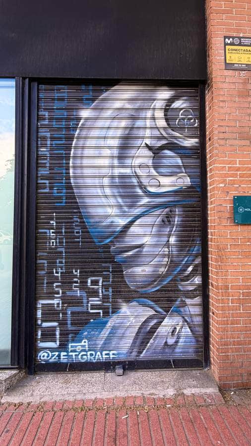 "🤖" by zetgraff in Madrid