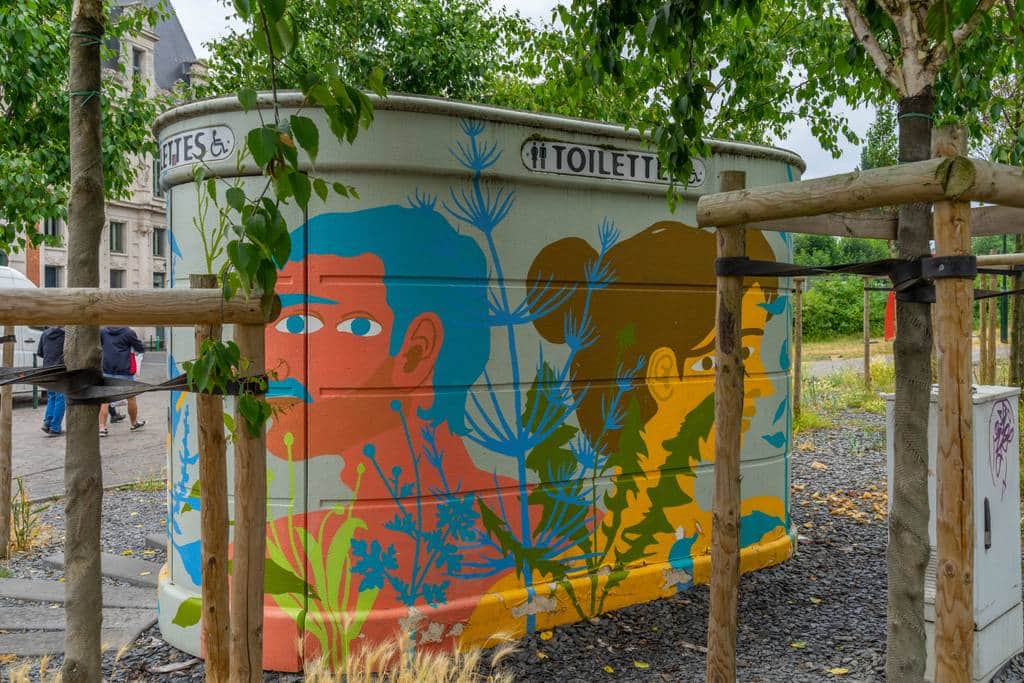 "Les Cachettes" by 10ème Arte in Brussels