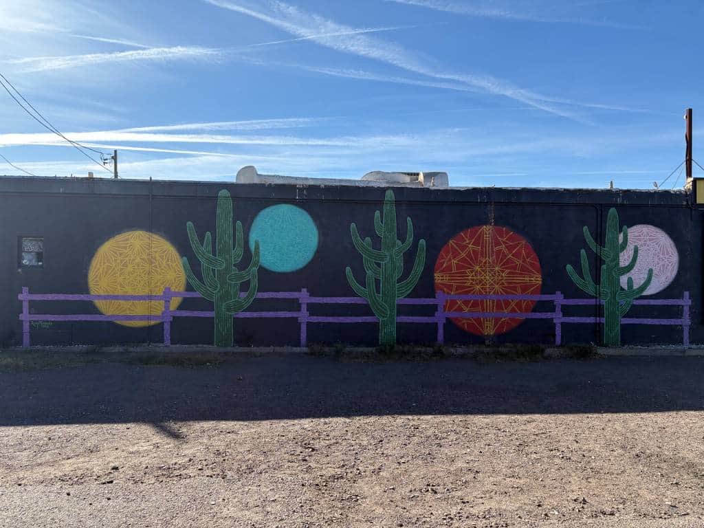 Untitled street art by Roy Miranda in Phoenix