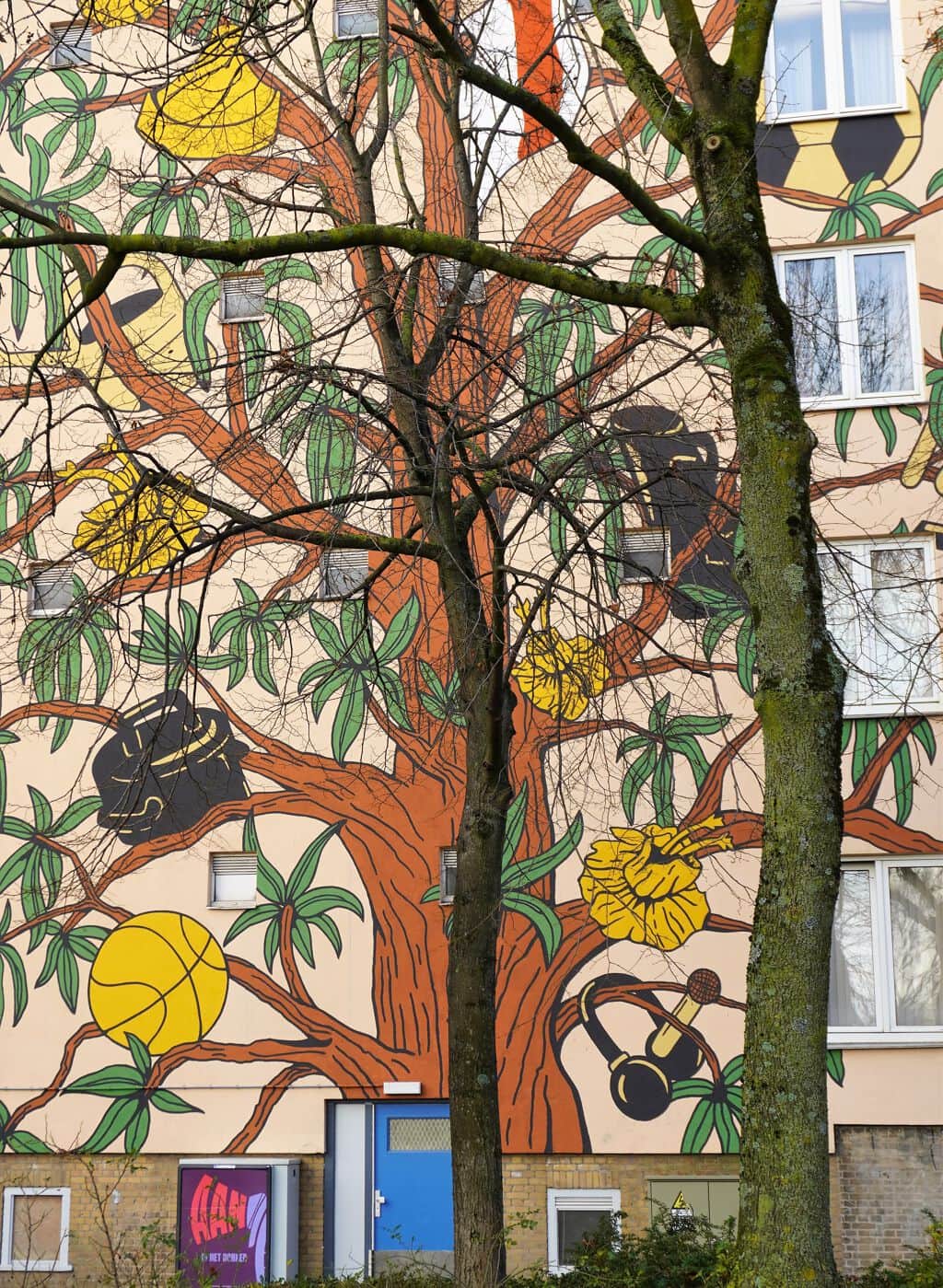 "Stamboom," by Floor van het Nederend in Amsterdam