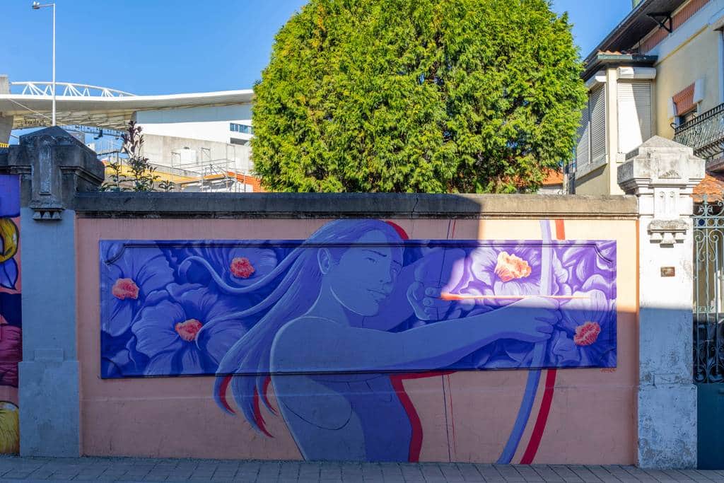 Untitled street art by Ines Arisca in Porto