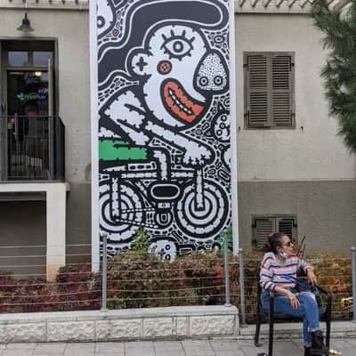 "Illustarting art in Sarona" by Eli Babajinov in Telaviv
