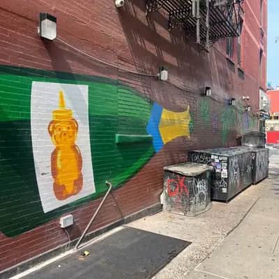 "Back pocket bar" by Fnnch in New York