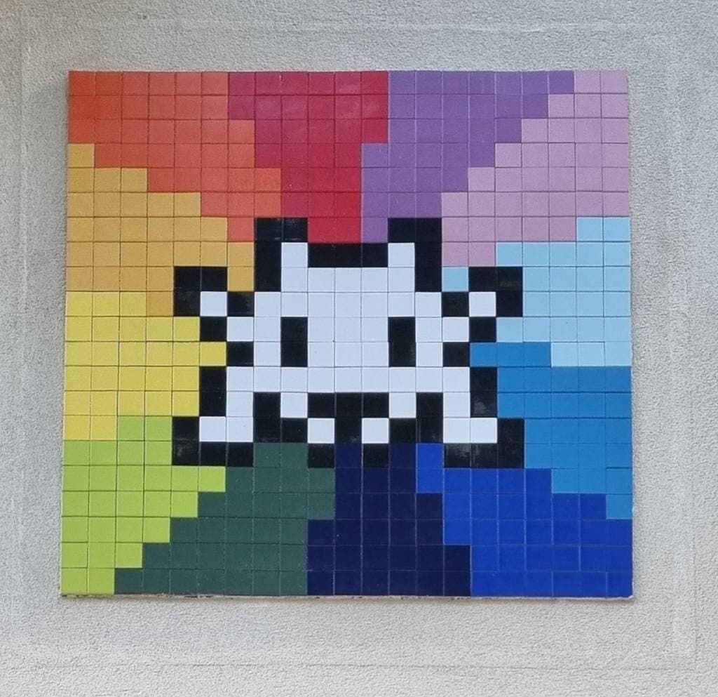 "PA_1352" by Invader in Paris 13e Arrondissement, Paris