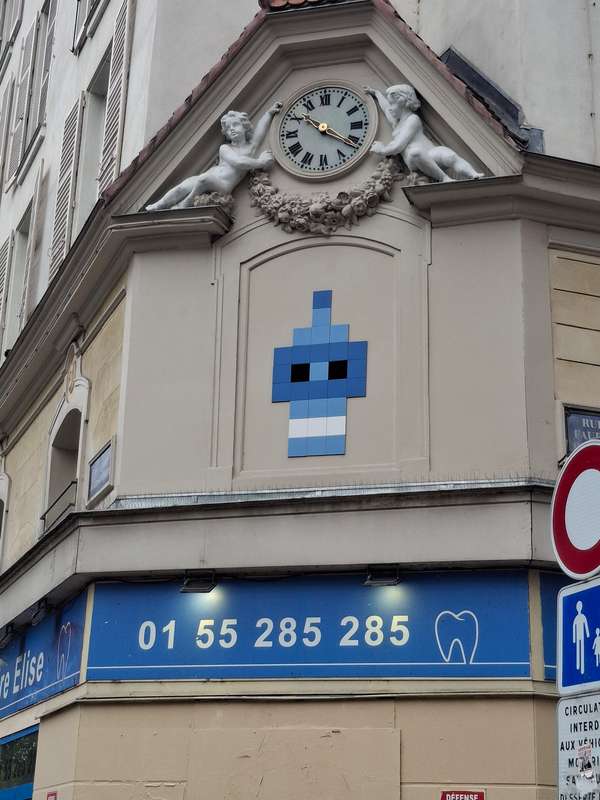 "PA_882" by Invader in Paris 11e Arrondissement, Paris
