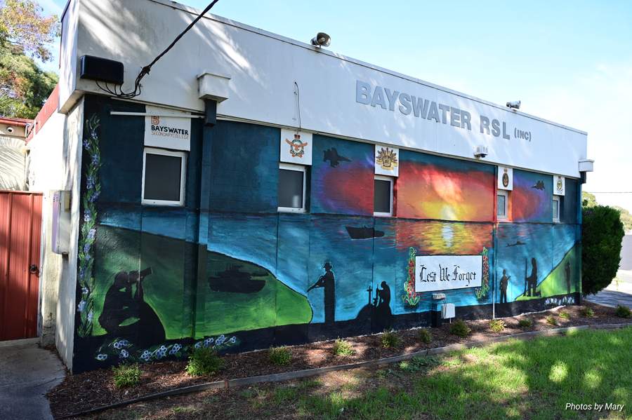"Lest We Forget" in Bayswater, Melbourne
