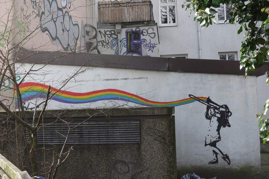 "Trombone playing Girl" in Eimsbttel, Hamburg