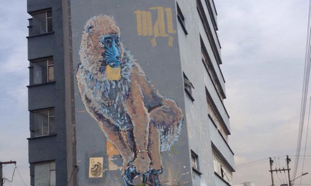 "Gorilla in building - Gorila en edificio" by MAL Crew in Upzs De Bogot, Bogota