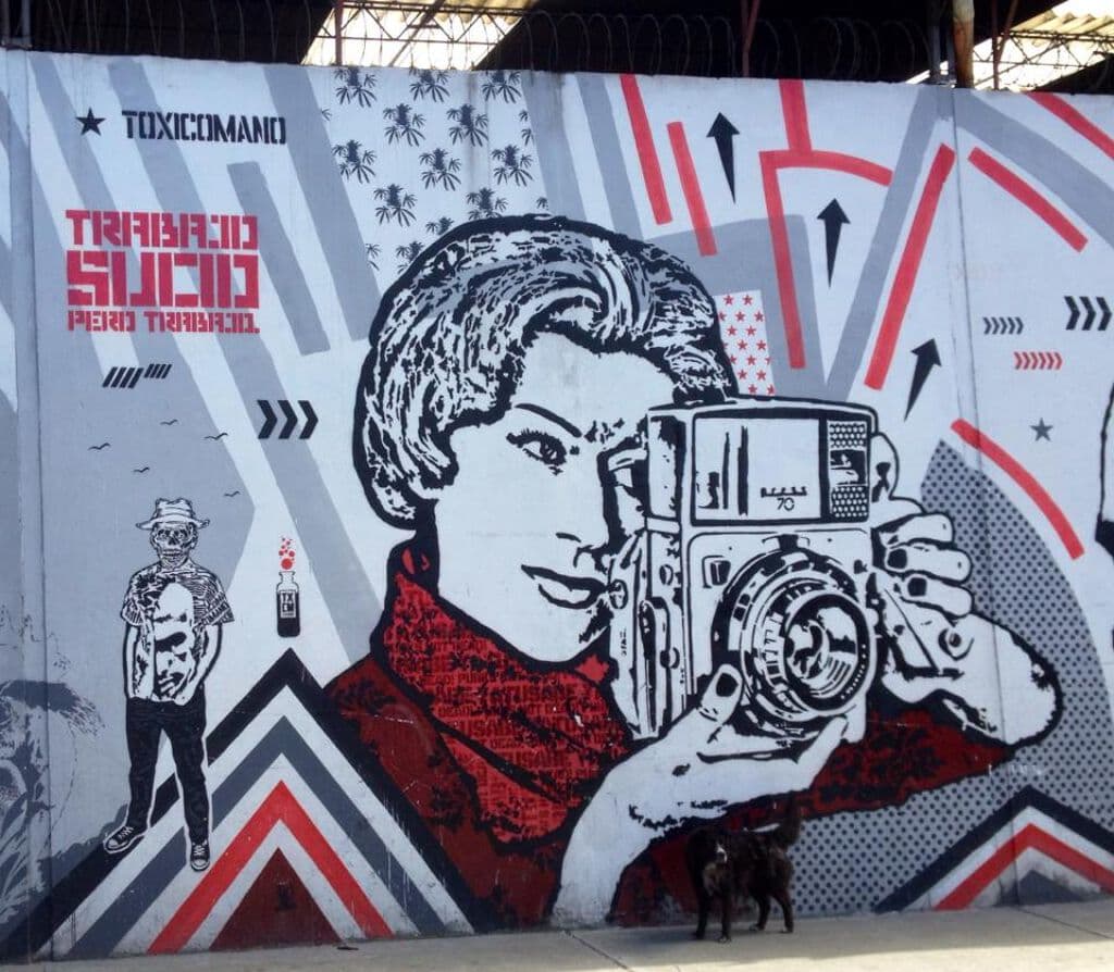 "Dirty work, but work - Trabajo sucio, pero trabajo" by Toxicomano Callejero in La Veracruz, Bogota