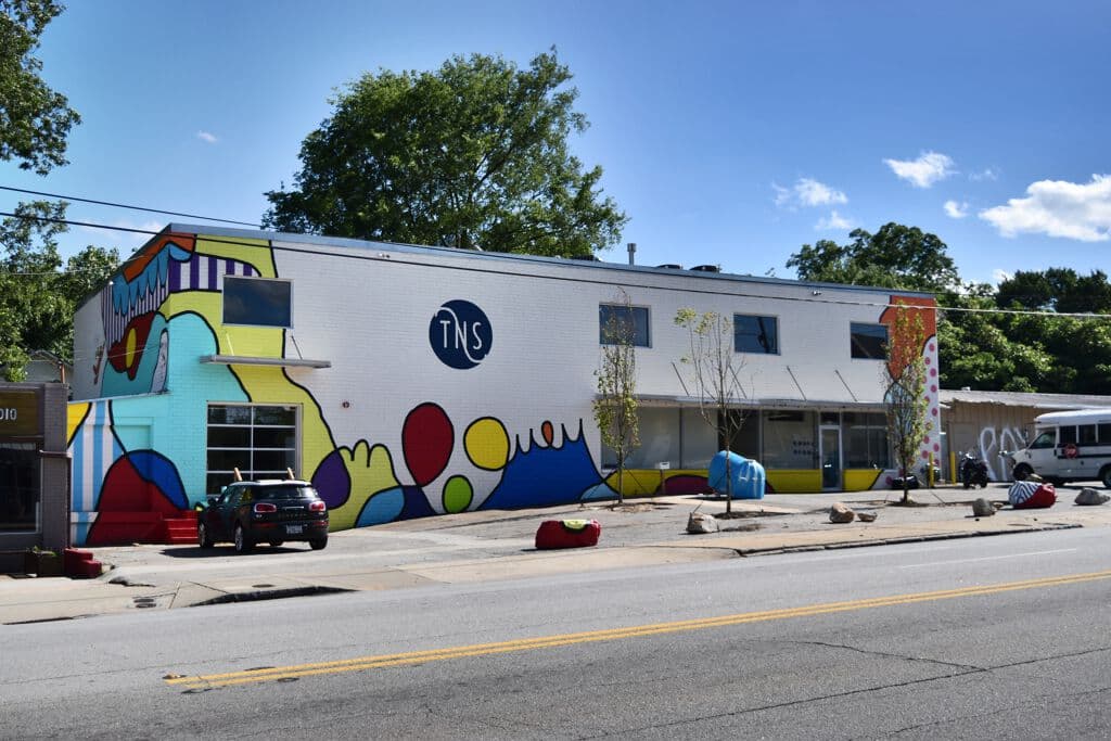 Untitled street art by Yoyo Ferro in Cabbagetown, Atlanta