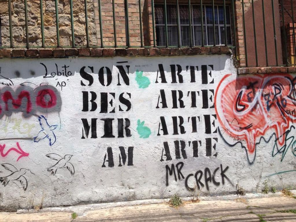 "Dream, kiss, see, love" in Upzs De Bogot, Bogota