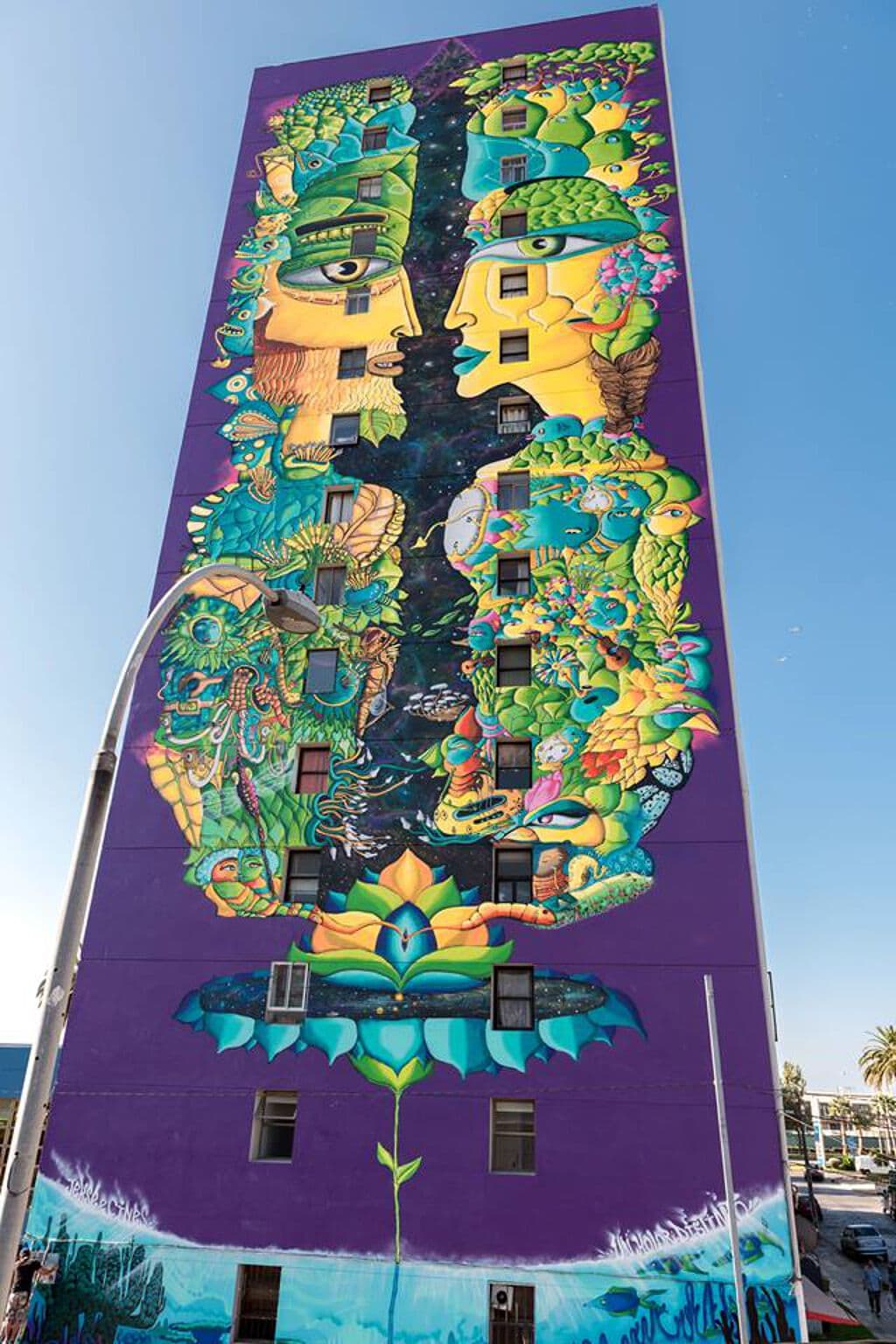 Street art in Valparaiso