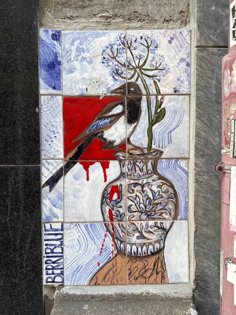 Untitled street art by Berri Blue in Baixa Do Porto, Porto