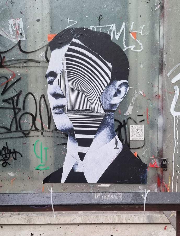 "Geometric Portrait with Linear Distortion" by CLTARTY Berlin in Paris 10e Arrondissement, Paris