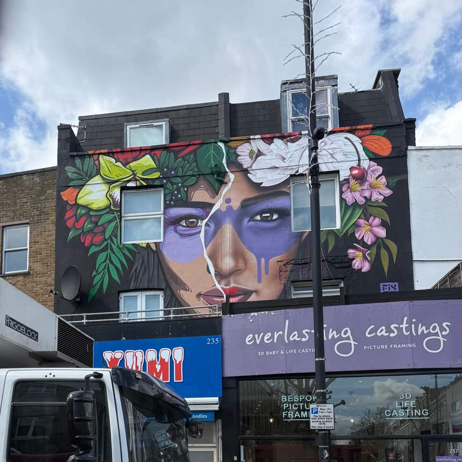 Untitled street art by Fin DAC in Kentish Town, London