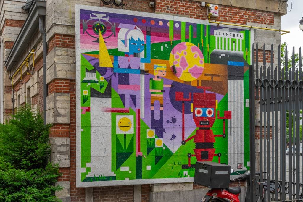 Untitled street art by Blancbec in Marolles Marollen, Brussels