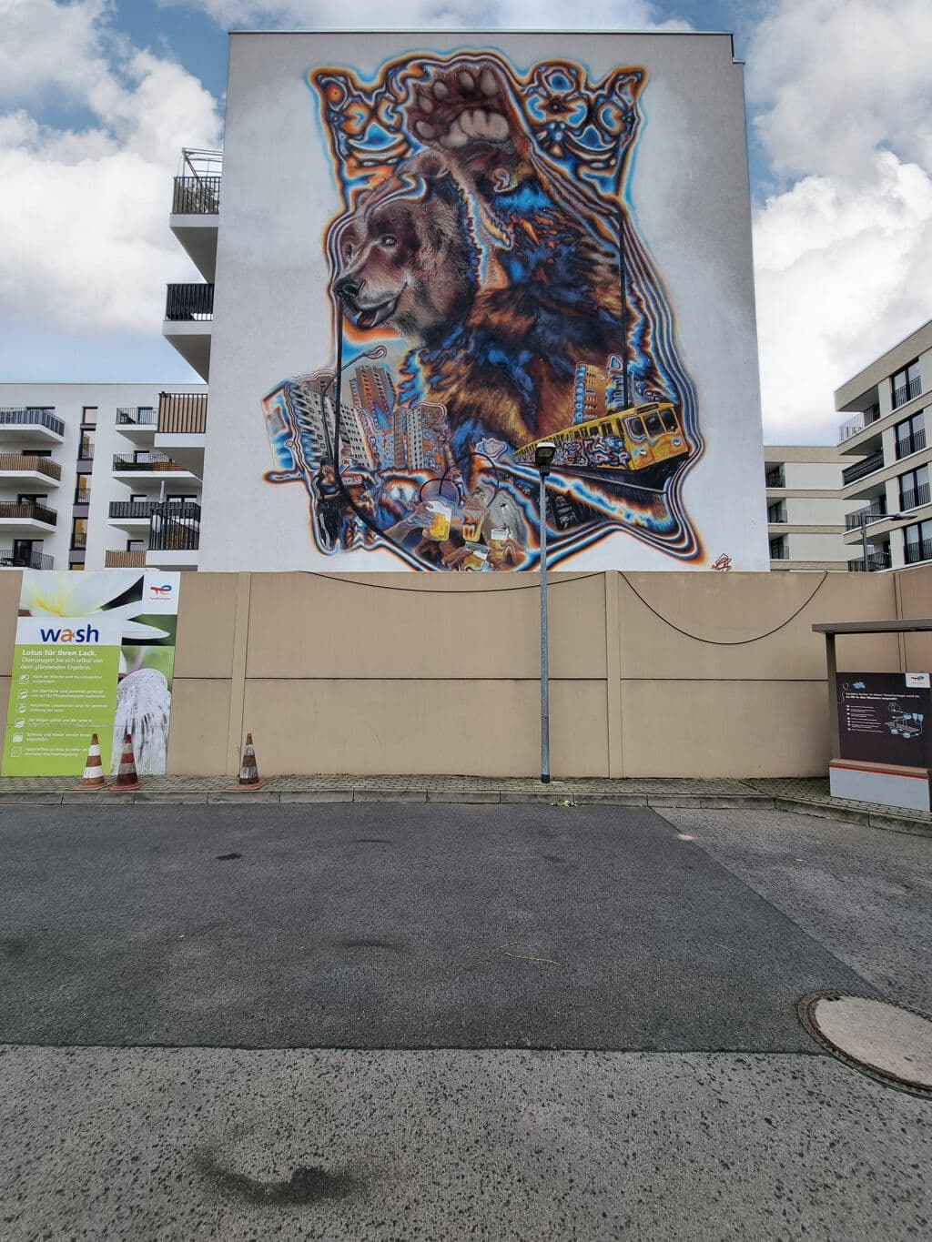 "Jakarta meets Berlin / Berlin from Snyder" by Snyder in Moabit, Berlin