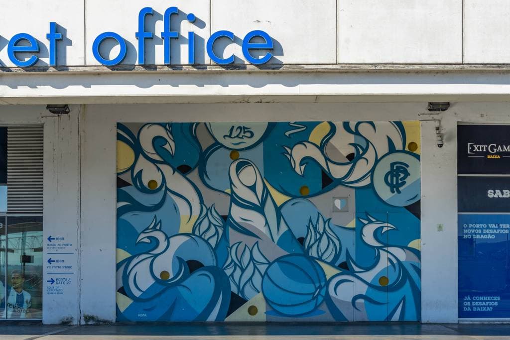 Untitled street art by Hazul in Corujeira, Porto