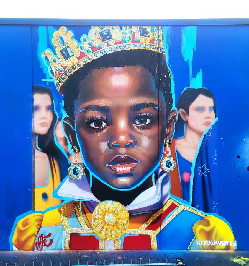 "All colors are beautiful" by Mate in Moabit, Berlin