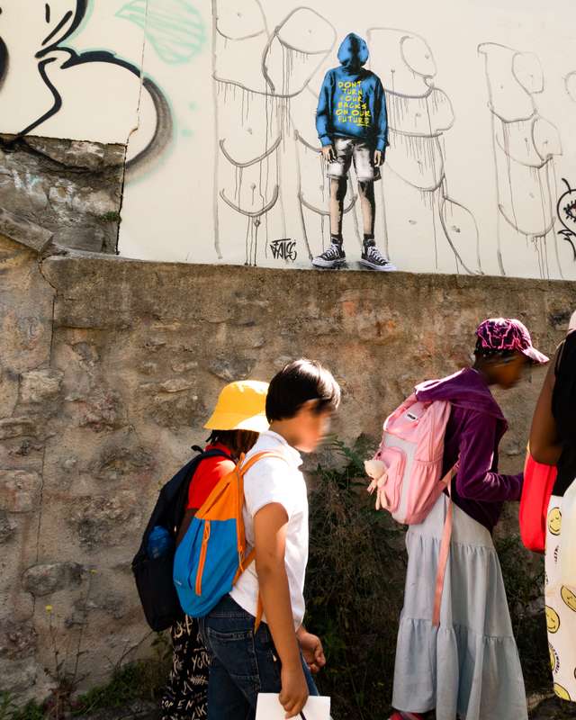 "Don't turn your backs" by Falco in Paris 20e Arrondissement, Paris