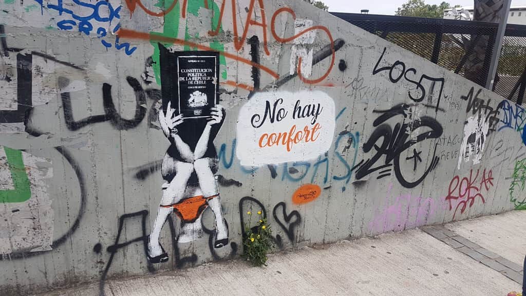 "Chilean Constitution / Civil Code" by Pikoenelojo Stencil in Valparaiso