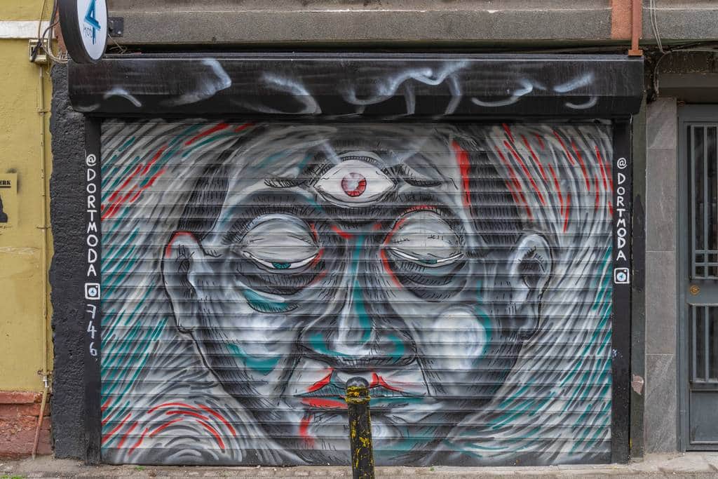 "Three-Eyed Face with Wavy Lines" in Istanbul