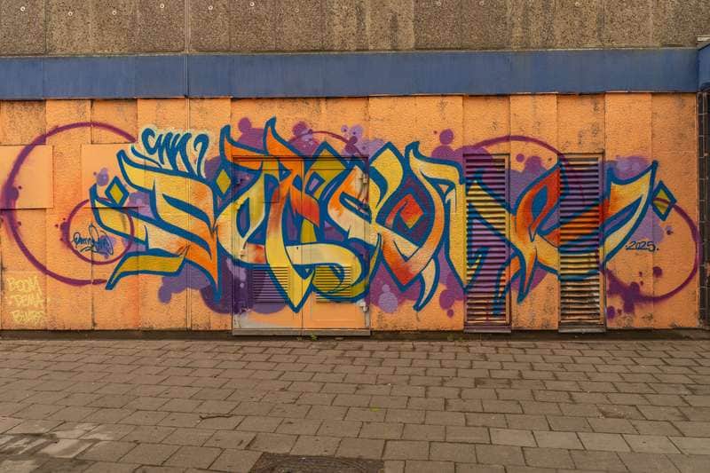 "Vibrant Abstract Graffiti Composition" by Dema in Brussels