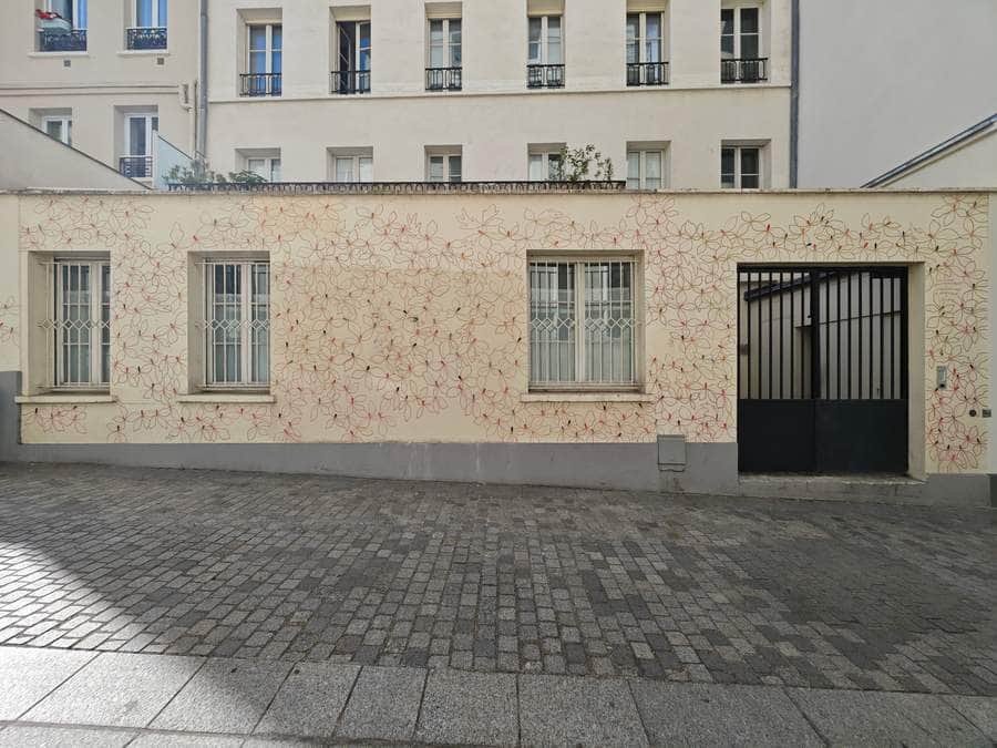 "Scattered Leaves Pattern Installation" by Philippe Baudelocque in Paris
