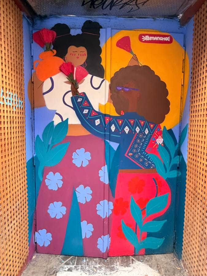 "🌹👩🏽🌹" by itsmancho in Madrid