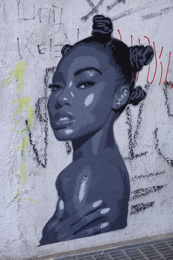 "Girl on traffic" by Liz Art Berlin in Karolinenviertel, Hamburg